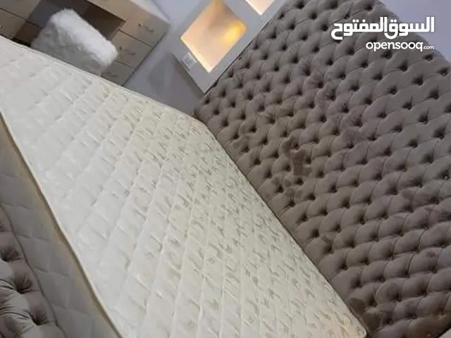 خدمات تنجيد الأطقم وغرف النوم نقل العفش فك وتركيب غرف نوم داخل المنزل