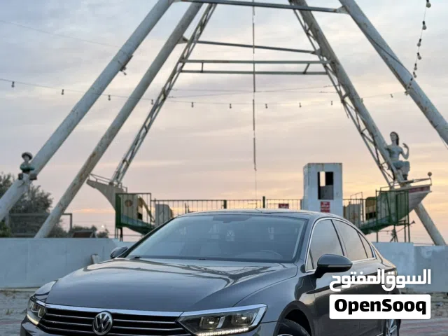 2015 Volkswagen Passat Standard