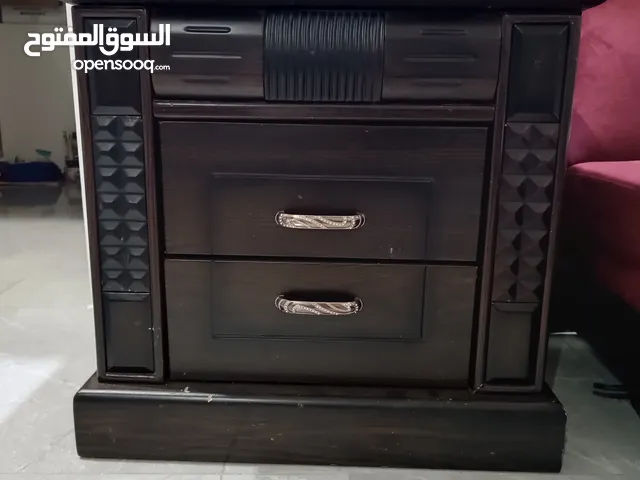 (السعر تسليك واقرأ الوصف) خزانة شبه مكعبة cm56x38x58 مع زخرفة جميلة