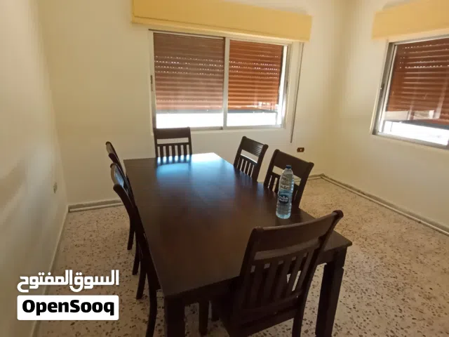 طاولة سفرة للبيع المستعجل بداعي السفر