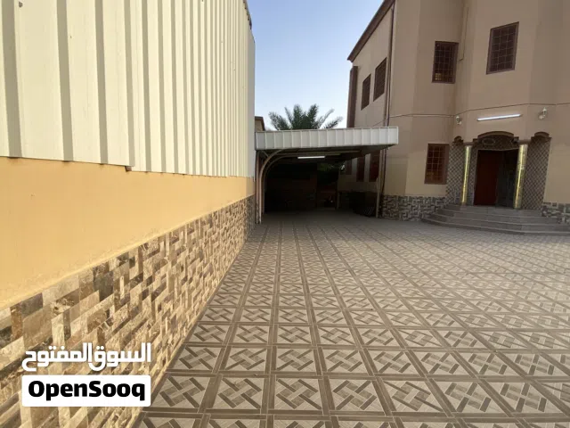 400 m2 More than 6 bedrooms Villa for Rent in Al Dakhiliya Nizwa