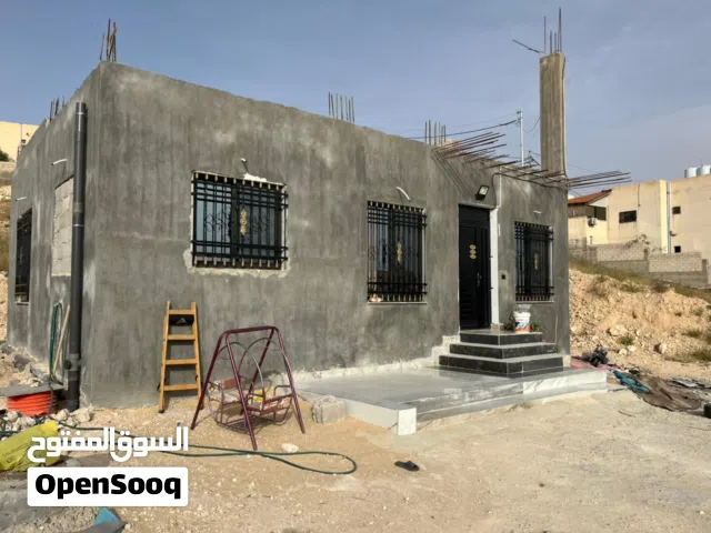 70 m2 2 Bedrooms Townhouse for Sale in Zarqa Graiba