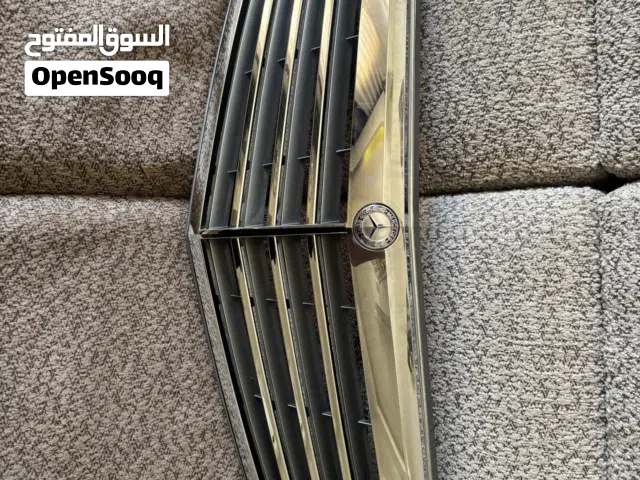 شبك مرسيدس c200 w204 اصلي وكاله 2008-2011