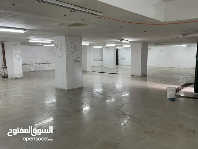 Unfurnished Warehouses in Ramallah and Al-Bireh Downtown