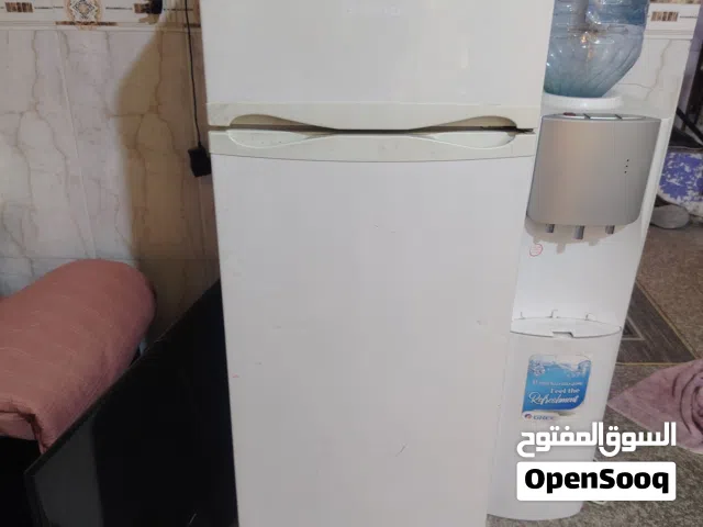 ثلاجة كبيرة للبيع نوعية ممتازة وشغالة