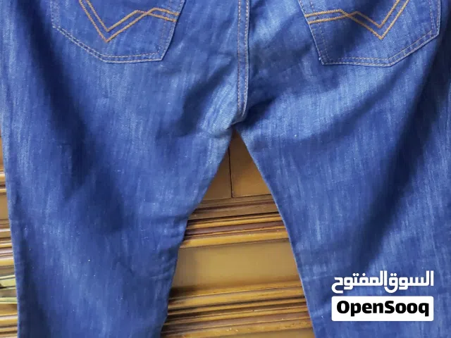 بناطيل جينز في حالة ممتازة