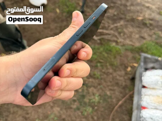 Apple iPhone 13 128 GB in Sharjah