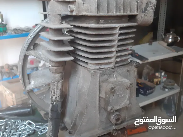 ظاغط كمبرسوري ايطالي شغال مية في المية