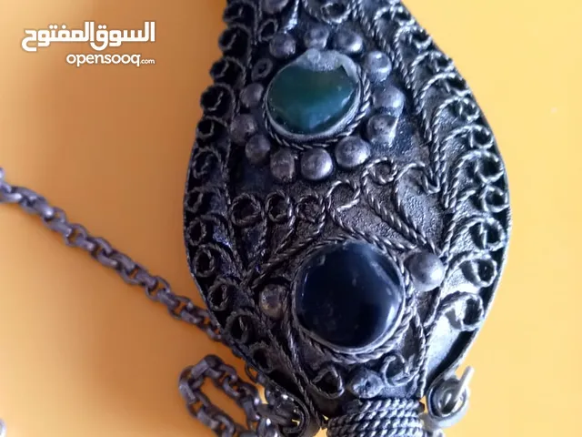 Bouteille vintage sur colis Couleur argenté