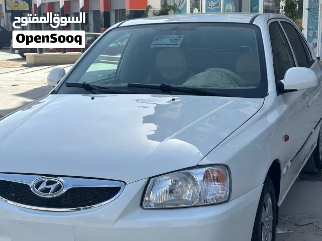2013 Hyundai Verna Standard