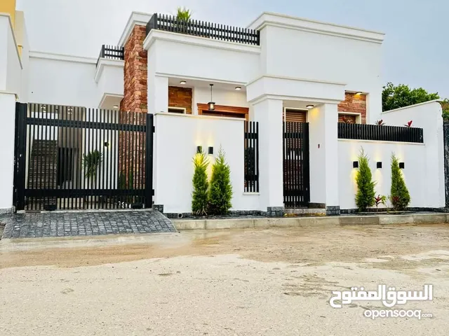 185 m2 3 Bedrooms Villa for Sale in Tripoli Ain Zara
