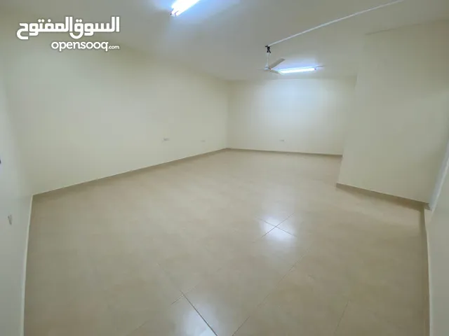 250m2 3 Bedrooms Townhouse for Rent in Southern Governorate Al-Rowdah