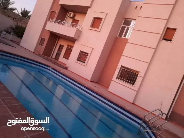 800 m2 More than 6 bedrooms Villa for Sale in Tripoli Ain Zara