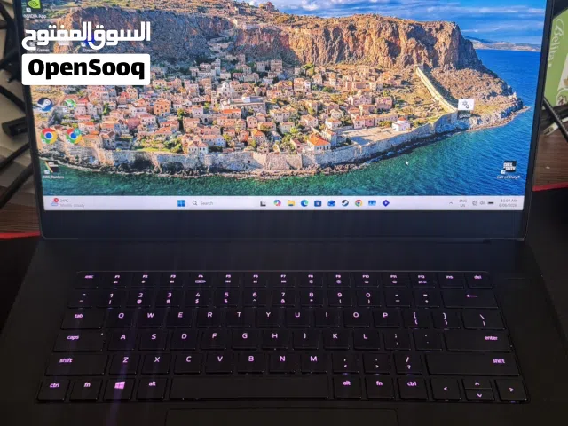 Razer Blade 15 i7 11800h RTX 3080 32GB RAM 1TB SSD