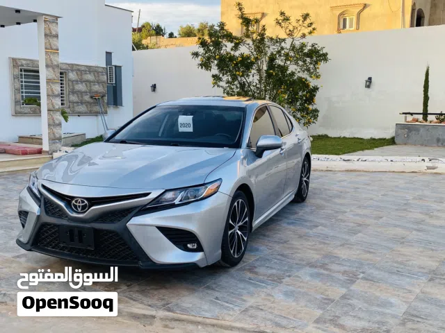 2019 تويوتا كامري SE