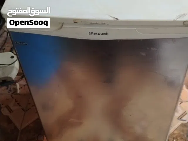 ثلاجة 8 قدم للبيع