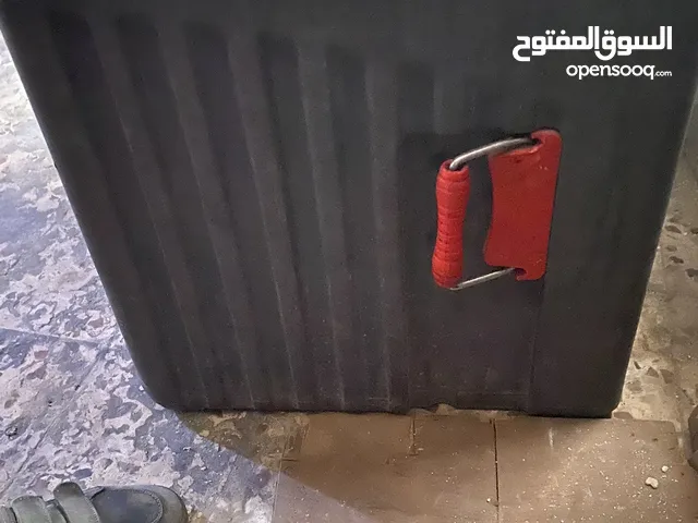 خافضات طعام للرحل ومثلجات