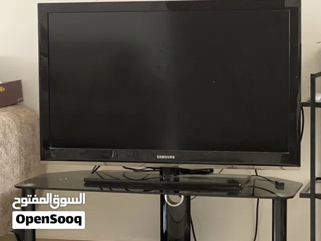 للبيع شاشة تلفزيون سامسونج مع الطاوله 50 بوصه