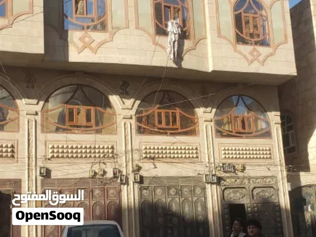 عمارة سكنيه 7لبن حر معمده 5 طوابق 19شقه  وبدروم ودكاكين  العنوان /صنعاء شارع النصر