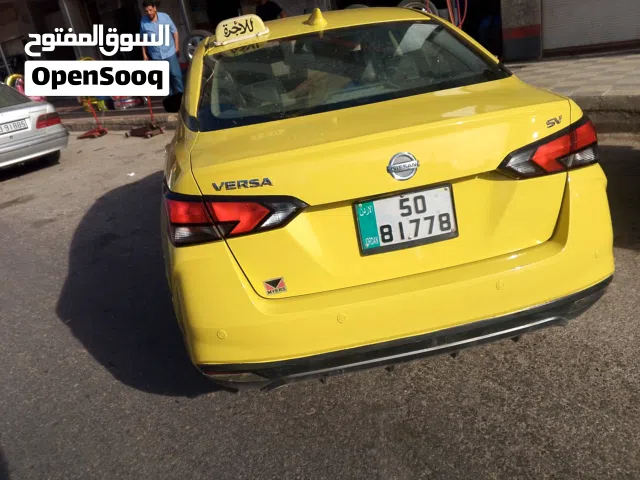 2021 Nissan Versa SR