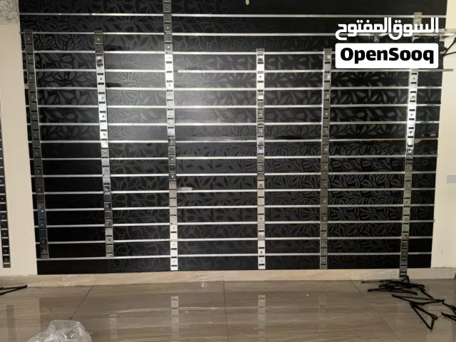 رفوف وستاندات وكالة للبيع اقل سعر بالسوق