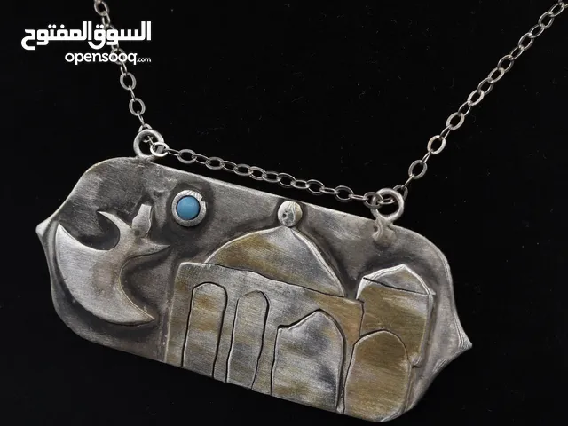 قلادة فضة 925 يدوية الصنع بتصميم قونية ورقصة السماح، مطلية بالذهب ومرصعة بحجر الفيروز الطبيعي