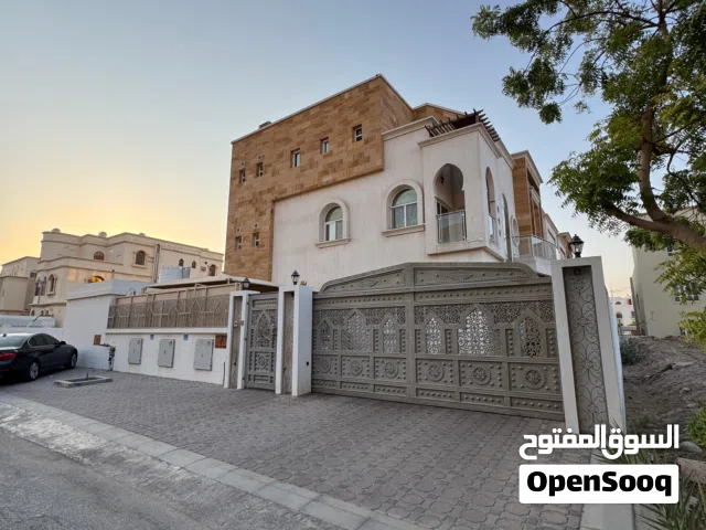 726 m2 More than 6 bedrooms Villa for Sale in Muscat Bosher