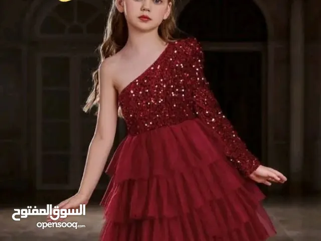 فستان SHEIN بكتف واحد وأكمام طويلة وبأسعار رهيبة