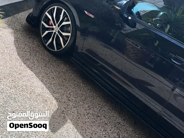 2019 فولكسفاغن جولف GTI Standard