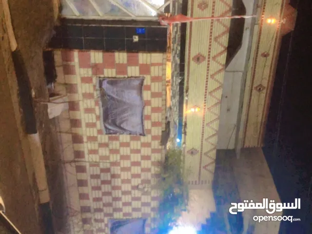 200 m2 5 Bedrooms Townhouse for Sale in Basra Other
