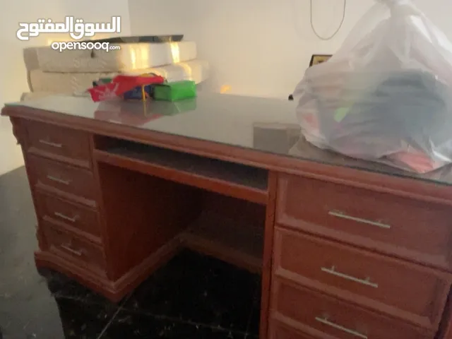 طاولة مكتب للبيع شوف الوصف