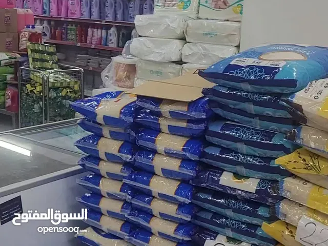 سوبرماركت كبير للبيع الشارقة