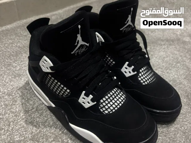 Jordan 4 white thunder 38.5 / UK 5.5