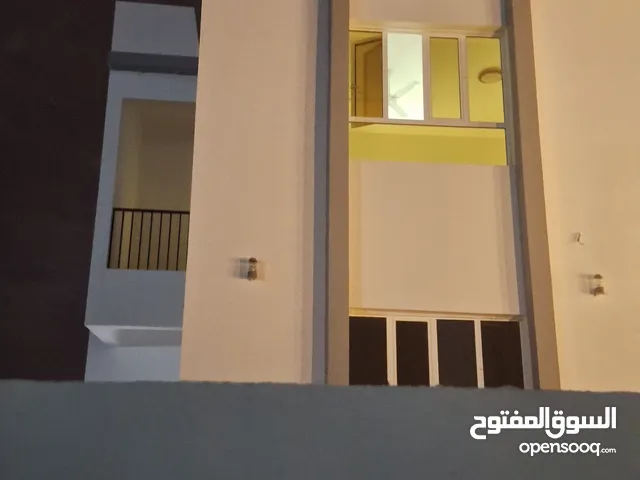 فيلا للايجار العامرات الجفينة