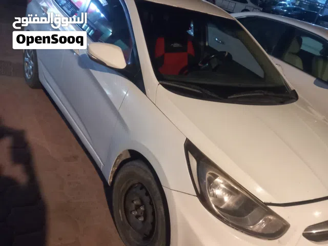 2015 هيونداي اكسنت GL