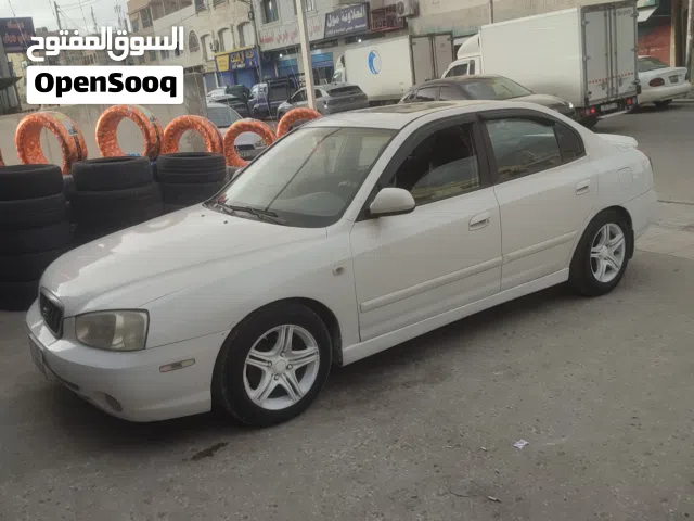 2000 هيونداي افانتي SE