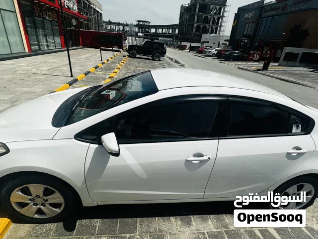 Kia cerato 2015 for sale Very clean Excellent condition كيا سيراتو 2015 السيارة نظيفه حالة ممتازة