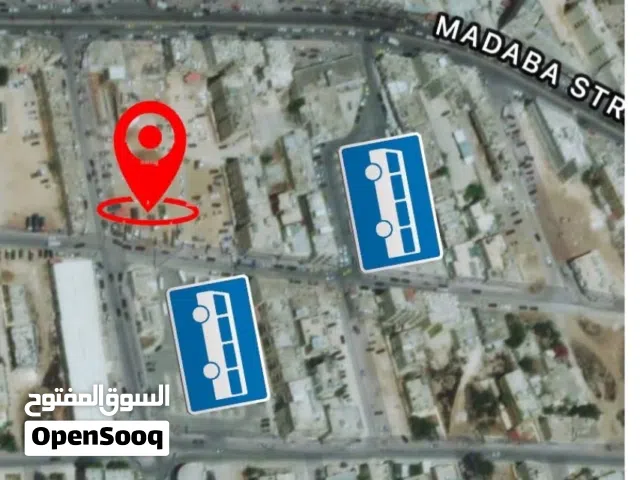 مجمع بموقع مميز جدا!!جدا!!! للبيع من المالك