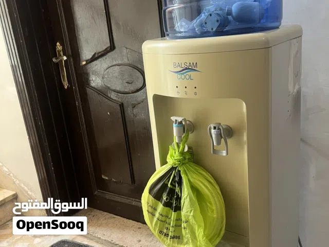 كوبر ماء فلار وليس قوارير مستبدلة موصول بالحنفية  وبفلتر الماء ساخن بار