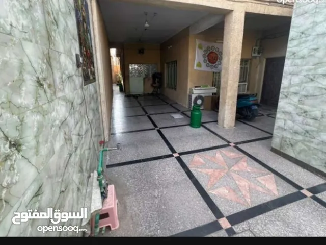 بيت تجاري موقع ممتاز يؤجر للعيادات والمراكز الطبية والشركات والمكاتب في الأمن الداخلي