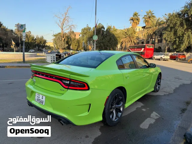 جارجر تفاحي خليجي وكالة هارلم  الموديل 2019 ماشية 25  رقم بغداد  جديدة السيارة مكفوله صدر جديد باتري