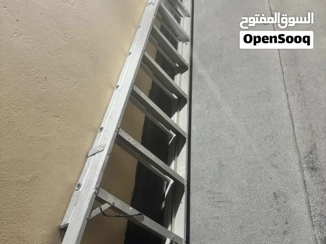 سلم المنيوم  في حالة جدا  نظيف