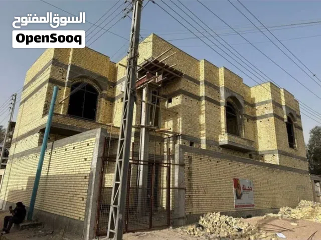 200 m2 5 Bedrooms Townhouse for Sale in Basra Hakemeia