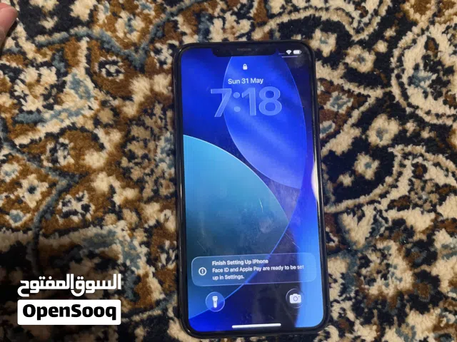 آيفون 11 برو ماكس 256 جيجا زيتي مميز - نظيف جداً بسعر لقطة