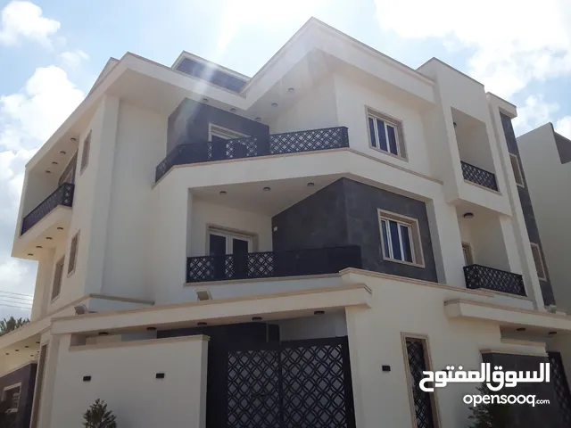 220 m2 More than 6 bedrooms Townhouse for Sale in Tripoli Souq Al-Juma'a
