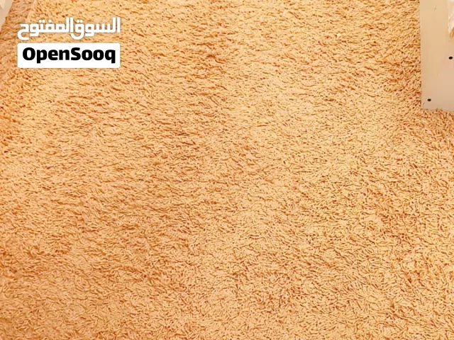 مكيته 4/4 قاعده نضيفه وبحداها عل طراف معاها عاملهم زين لبسات لمكان تاجوراء