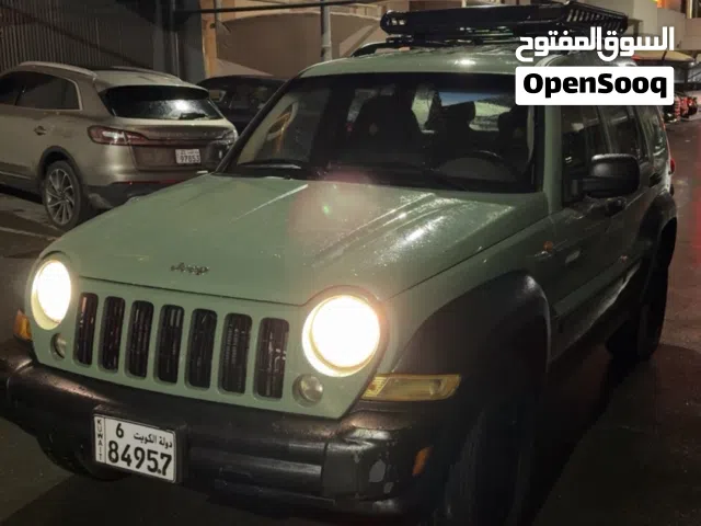 2005 جيب ليبرتى Sport