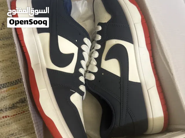 للبيع جوتي