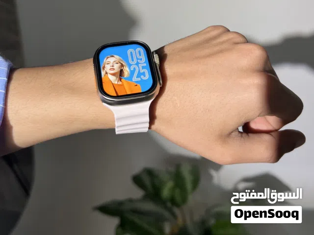 ساعة الترا 3 جديدة بالكارتون يجي وياها 7 اساور وعندي توصيل لكل المحافظات