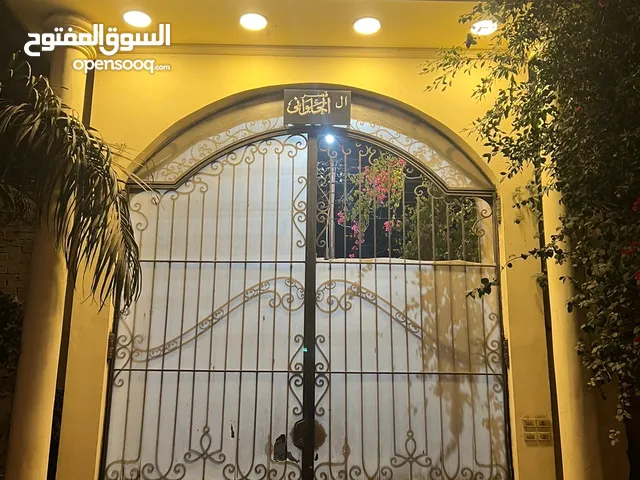 190m2 4 Bedrooms Apartments for Sale in Giza 6th of October